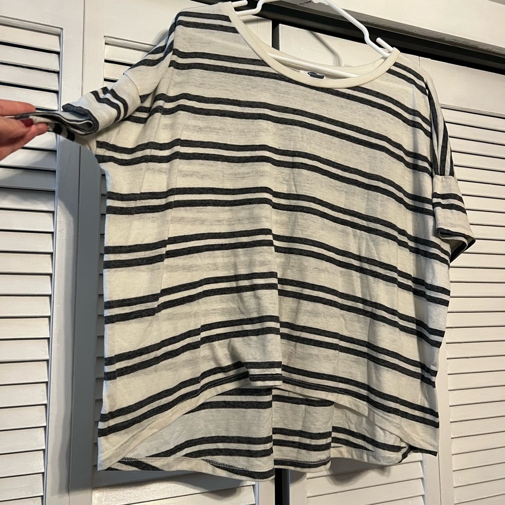 Old Navy boyfriend T-shirt size L